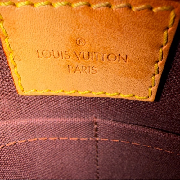 Louis Vuitton Turenne PM Monogram Canvas Hand and Shoulder Bag - Picture 6 of 14